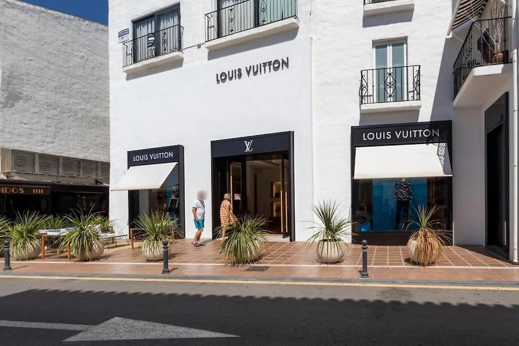 Luxurious Apartment In The Heart Of Puerto Banus Marbella 0*,